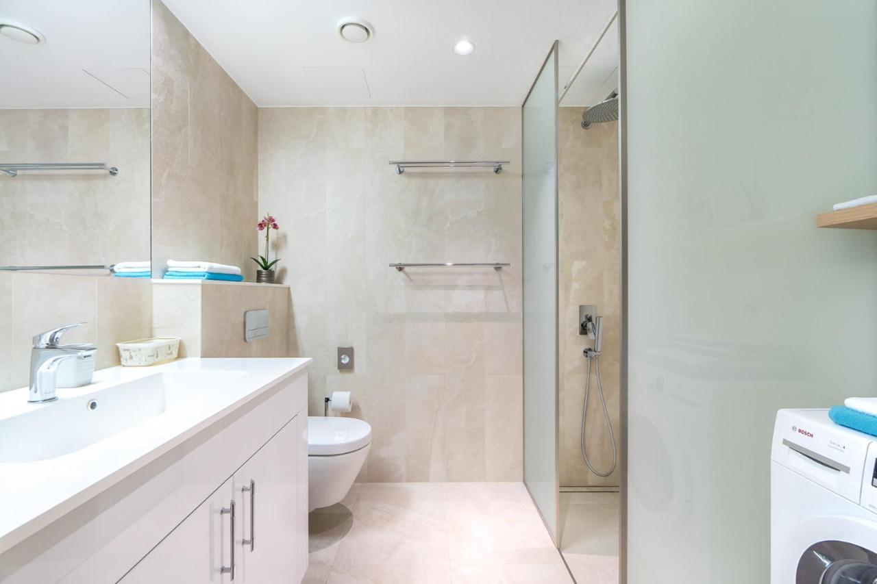 Rotermann Square View Apartment Tallinn Ngoại thất bức ảnh